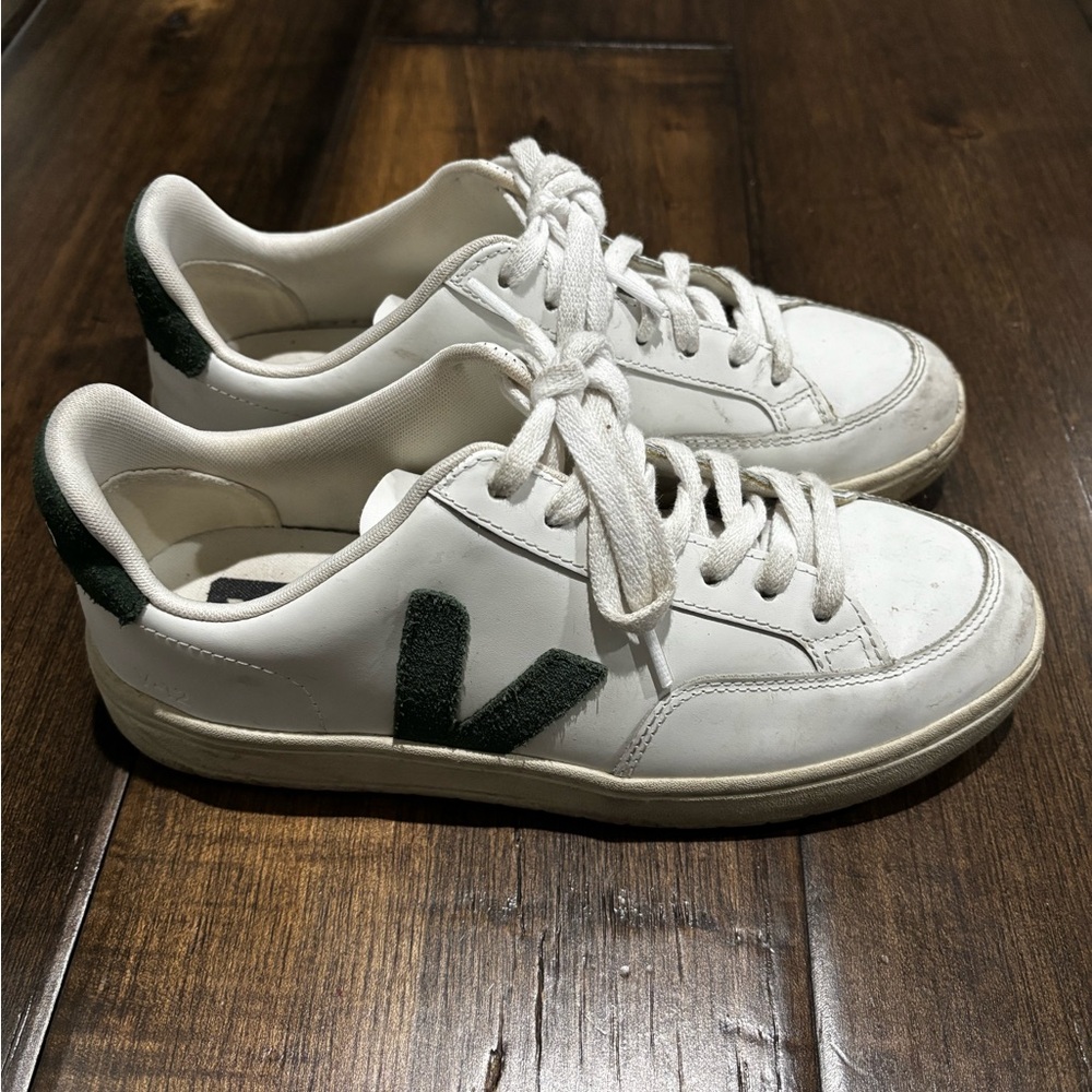 Veja Sneakers
